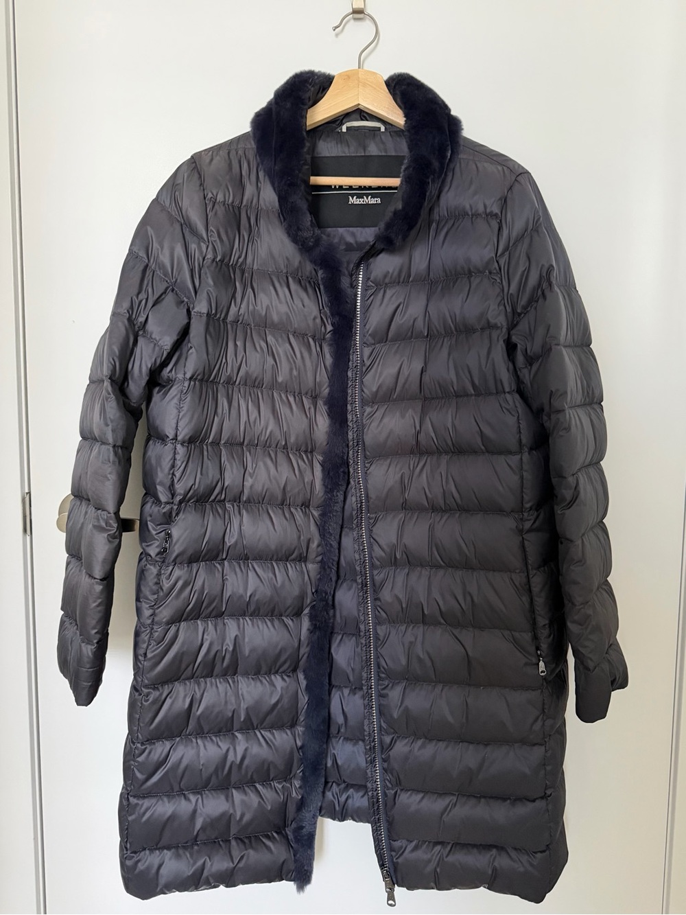 Authentic MaxMara Weekend Quilted Down Coat with Genuine Fur Trim 14size